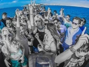 yacht rental companies dubai