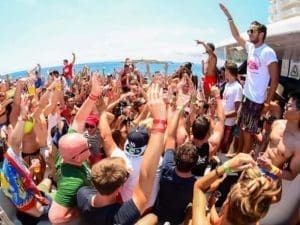 fishing charter dubai