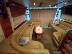 88 feet yacht for rent in dubai