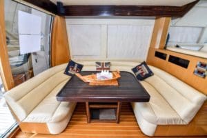 yacht rides in dubai