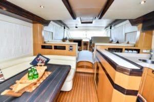 hire luxury boat dubai