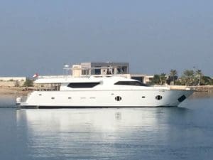 rental yacht dubai