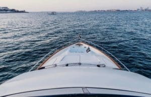 80 feet yacht for rent in dubai