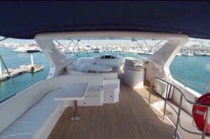 book a yacht in dubai
