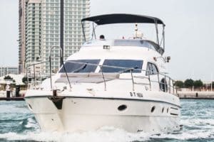 book a luxury yacht dubai
