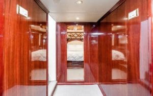 charter boat dubai / marina