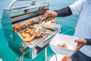 book yacht dubai marina