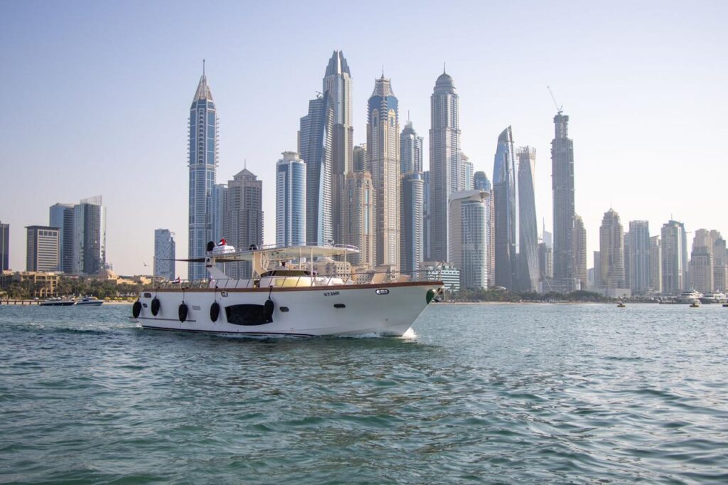 75 feet yacht rental Dubai