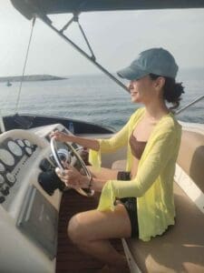 Luxury yacht rental image Jan 2025