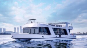 book 110 ft party yacht