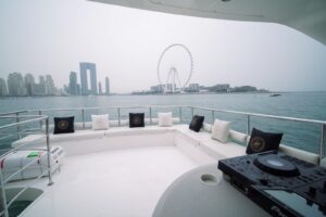 68ft yacht rental dubai