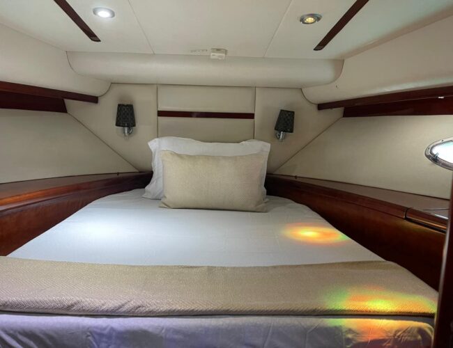 50 feet luxurious yacht in Dubai