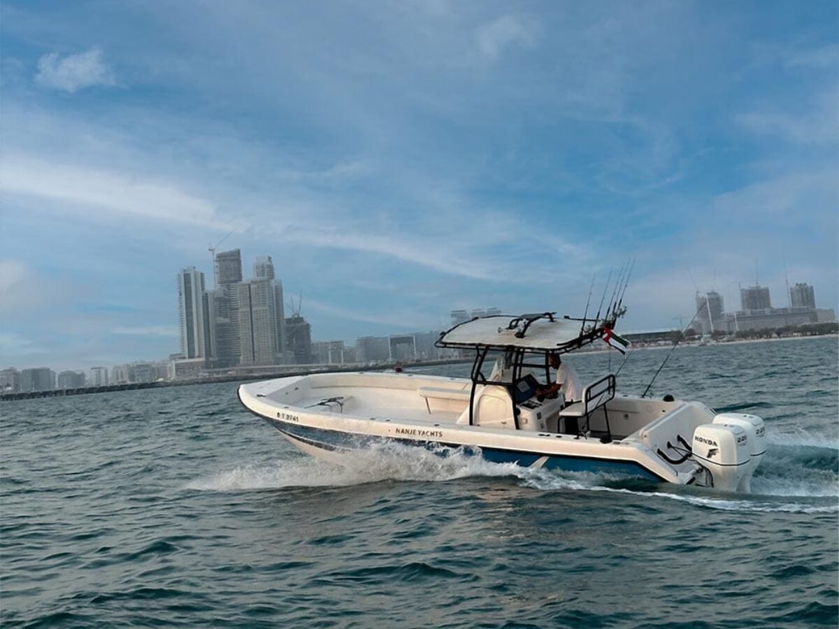 Boat Rental in Dubai Marina for fishing