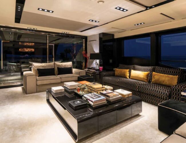 book a yacht dubai /marina