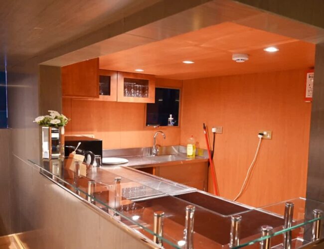 yacht kitchen Dubai