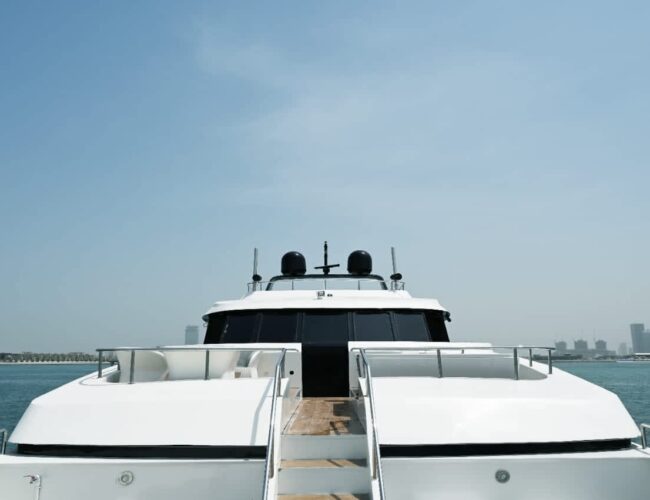 yachts in Dubai