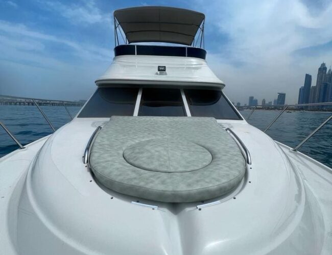 yacht and Boat in Dubai