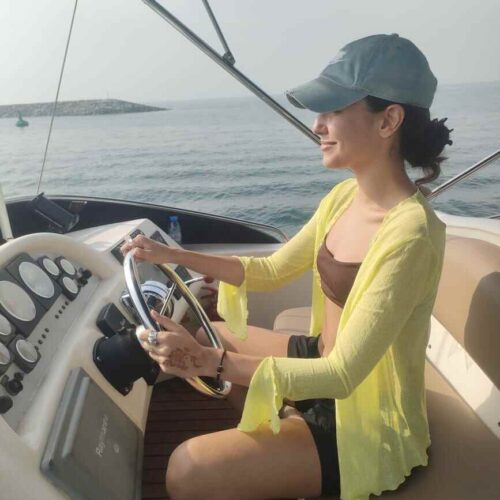 Luxury yacht rental image Jan 2025