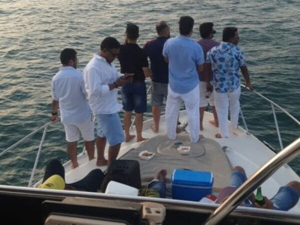 yacht rental trip Dubai images