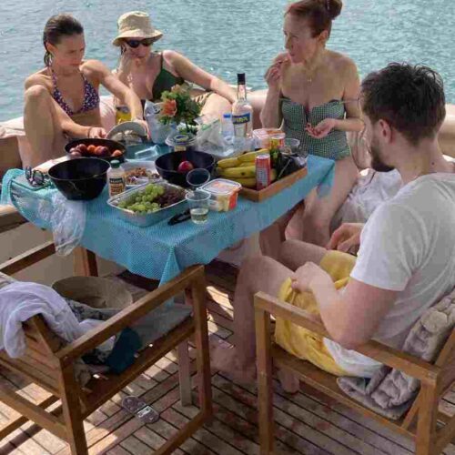 yacht rental dubai march 2025